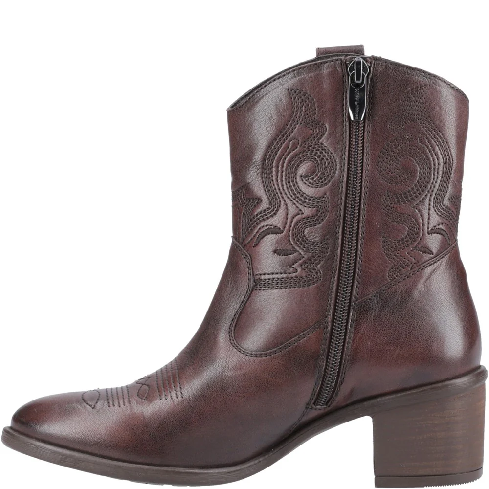 Chocolate Wynn Stitch Boots - Image 4